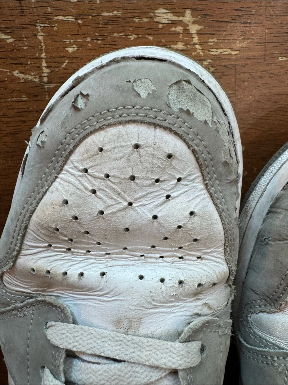 Nike Jordan Men's High-Top Sneakers in Light Gray and White